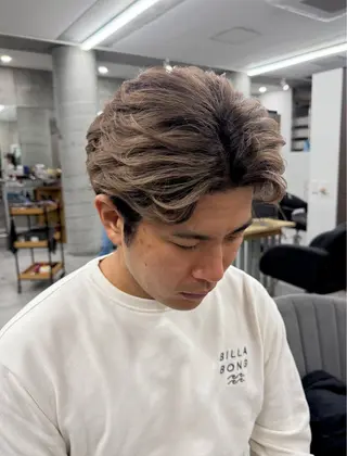 カラー メンズ Kotoko🖤/海 外/バレイヤージュのヘアスタイル