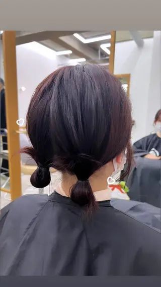 セミロング カラー KVELL ユナのヘアスタイル