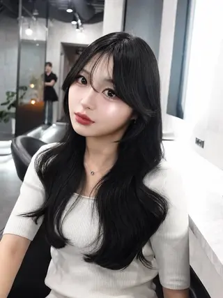 ロング カラー 🦋韓国ヘア💙 ハイトーンRUNAのヘアスタイル