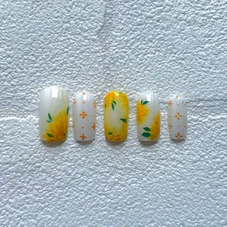 ネイル BIANCA市ヶ谷店 TSUMITAのネイルデザイン