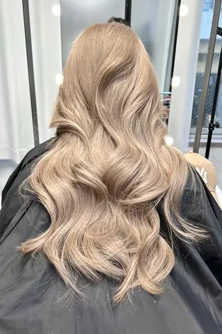ロング カラー レイヤーカット 艶髪/西尾 幸樹のヘアスタイル