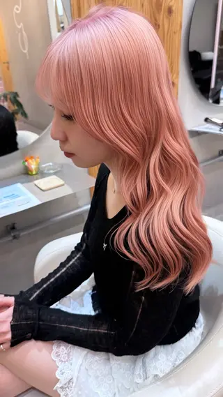 ロング カラー ハイトーン縮毛/縮毛 なーな🎀🤍のヘアスタイル