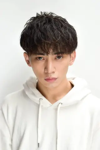 ショート メンズ 古林 紘のヘアスタイル
