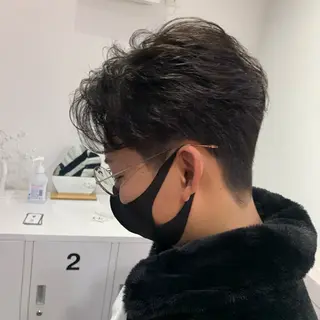 パーマ メンズ 濱口 健慎のヘアスタイル