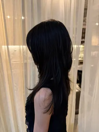 ロング 藤原 百花のヘアスタイル
