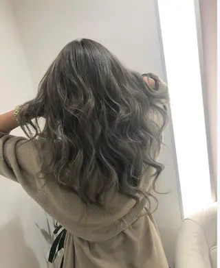 ロング カラー sail hairのヘアスタイル