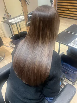 ロング カラー 大久保 隆蔵のヘアスタイル