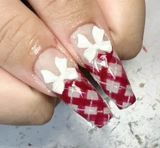 ネイル 新山 聖のネイルデザイン