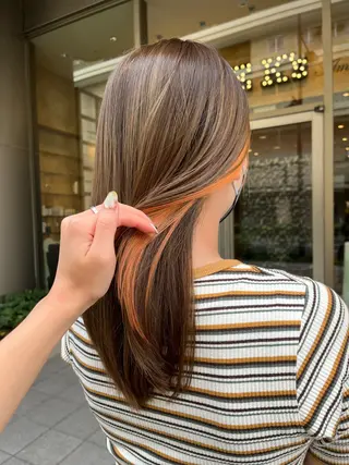 ミディアム カラー ルナ|縮毛矯正 ×デザインカラー🥝のヘアスタイル