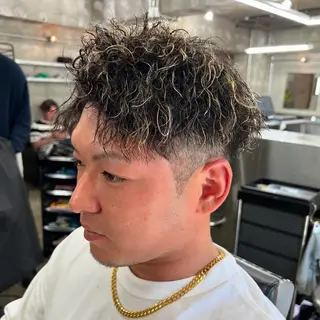ショート カラー メンズ 畑中 希望のヘアスタイル