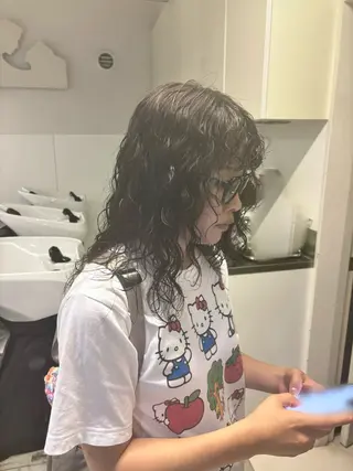 ロング パーマ モッズヘア所属・新井 美歩のヘアスタイル