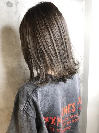 カラー megumi ⭐︎のヘアスタイル