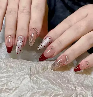 ネイル T.Lee Nail Lilyのネイルデザイン