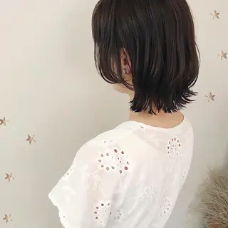 ミディアム カラー 市川 千夏のヘアスタイル