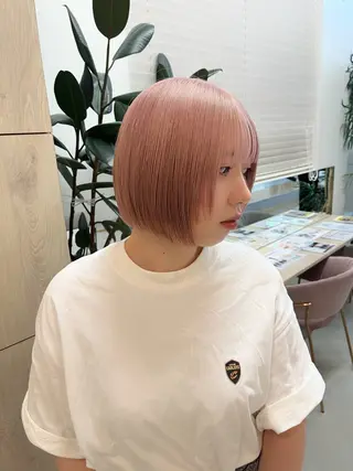 ショート marino/ カラー/顔周りカットのヘアスタイル