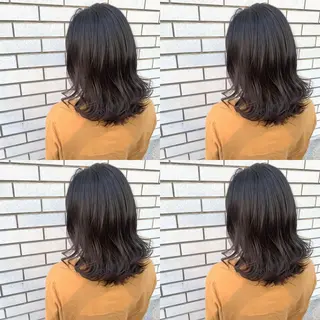 セミロング カラー 赤み消しカラー /透明感カラー 上長のヘアスタイル