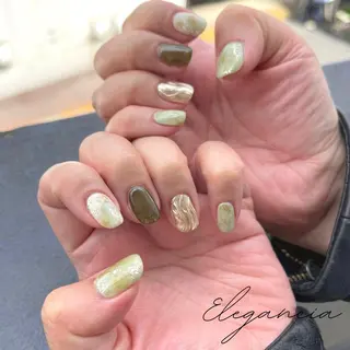 カラー ネイル Elegancia. Hiromiのネイルデザイン