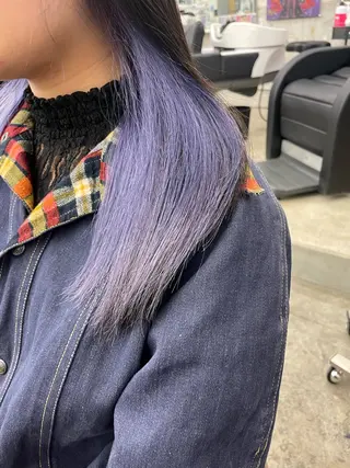 セミロング カラー インナーカラー 推し ブリーチ  髪質改善のヘアスタイル