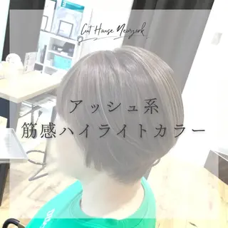ショート カラー 滝口 瑞季のヘアスタイル