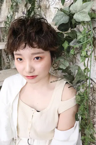 ショート パーマ RINKA 琳茄のヘアスタイル
