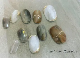 ミディアム ネイル ネイルスタジオ シェイクユアハンズのネイルデザイン