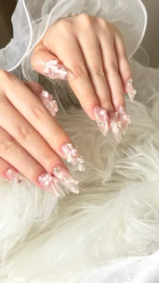 ネイル ルシイ🎀新宿長さ 出しパーツ専門店のネイルデザイン