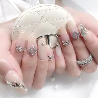 カラー AIN Nailのネイルデザイン