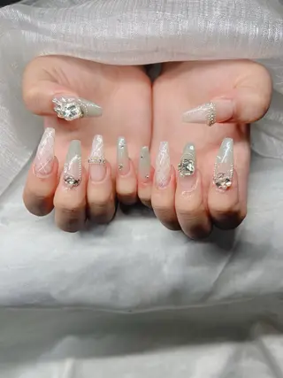 ネイル Lee Nailsのネイルデザイン