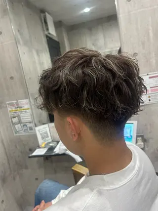 カラー men'sカット.パ ーマHIKARI🐥のヘアスタイル