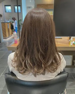 セミロング カラー はまべ です☆のヘアスタイル