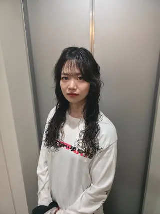 ミディアム パーマ OMA カタギシのヘアスタイル