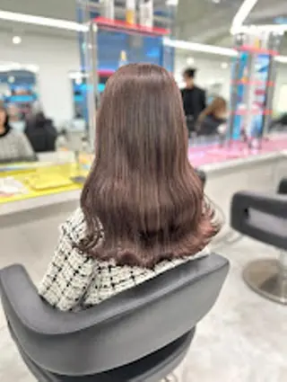 カラー 🪞【公式】表参道 🪞knot🪞のヘアスタイル