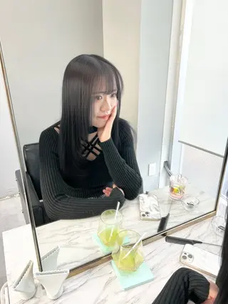 ミディアム カラー 🫧艶ダブルカラー ブリーチ🫧トモヤのヘアスタイル