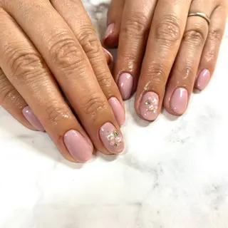 ショート GLADnail nuanceのネイルデザイン