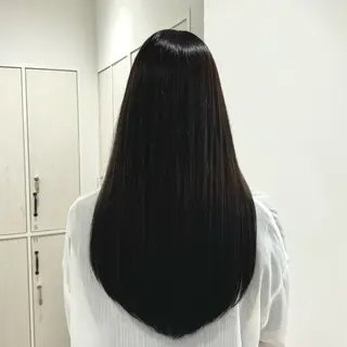 りな🪽カット /縮毛/透明感カラーのヘアスタイル