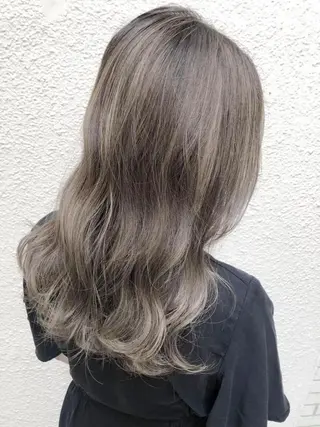 セミロング カラー ROZAgerme 落海一花🦋のヘアスタイル