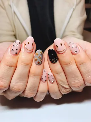 ネイル 吉冨 光恵のネイルデザイン