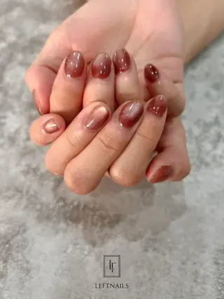 ネイル LEFTNAILS フィルインニュアンスのネイルデザイン