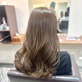セミロング カラー 縮毛矯正+モテカラー 🎀✨MIHOのヘアスタイル