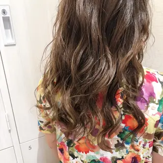 ロング カラー 三鷹で1番ショート ボブをカットする新谷のヘアスタイル