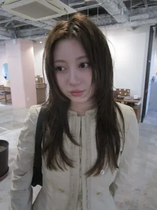 ロング カラー yu maのヘアスタイル