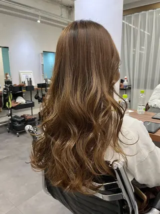 ロング カラー 佐藤　ひなの ／艶髪のヘアスタイル