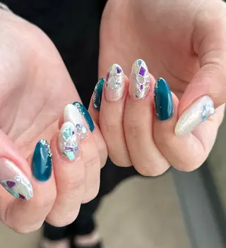 ネイル 新山 聖のネイルデザイン