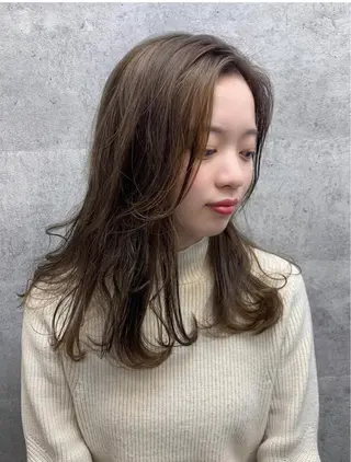 セミロング カラー 今野 美栄のヘアスタイル