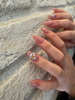 ネイル Lililas サロン&スクールのネイルデザイン