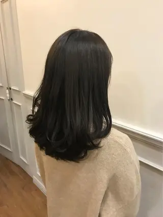 ミディアム カラー ひろせ かなのヘアスタイル