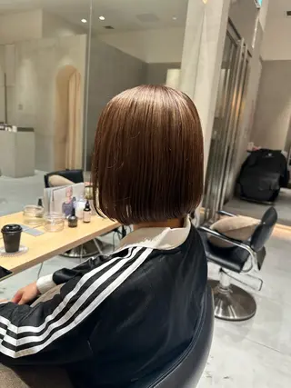 ミディアム ミオ💎ショート 透ける暗髪のヘアスタイル