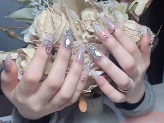 ネイル uu ネイルサロン関内🌼のネイルデザイン
