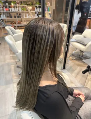 カラー ✂︎ mina✂︎のヘアスタイル