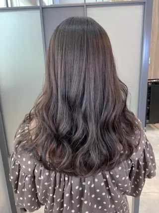 セミロング カラー 【透明感、艶髪】西村 有司のヘアスタイル